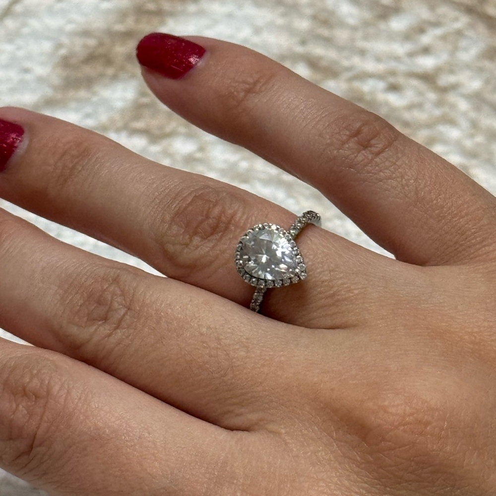 Silver Teardrop- Engagement Ring ‘ stand in ‘ S925 size 6 - Picture 4 of 8